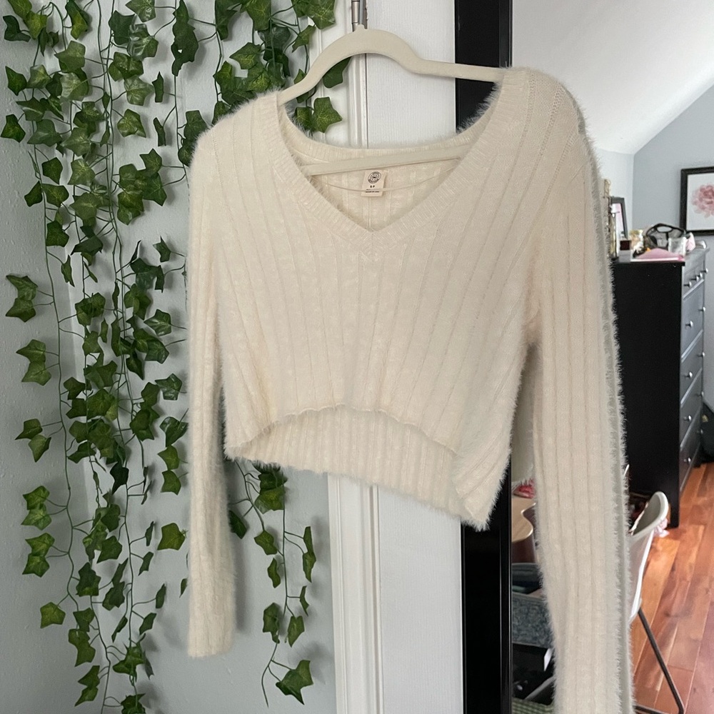 Cozy V-Neck Cream Sweater